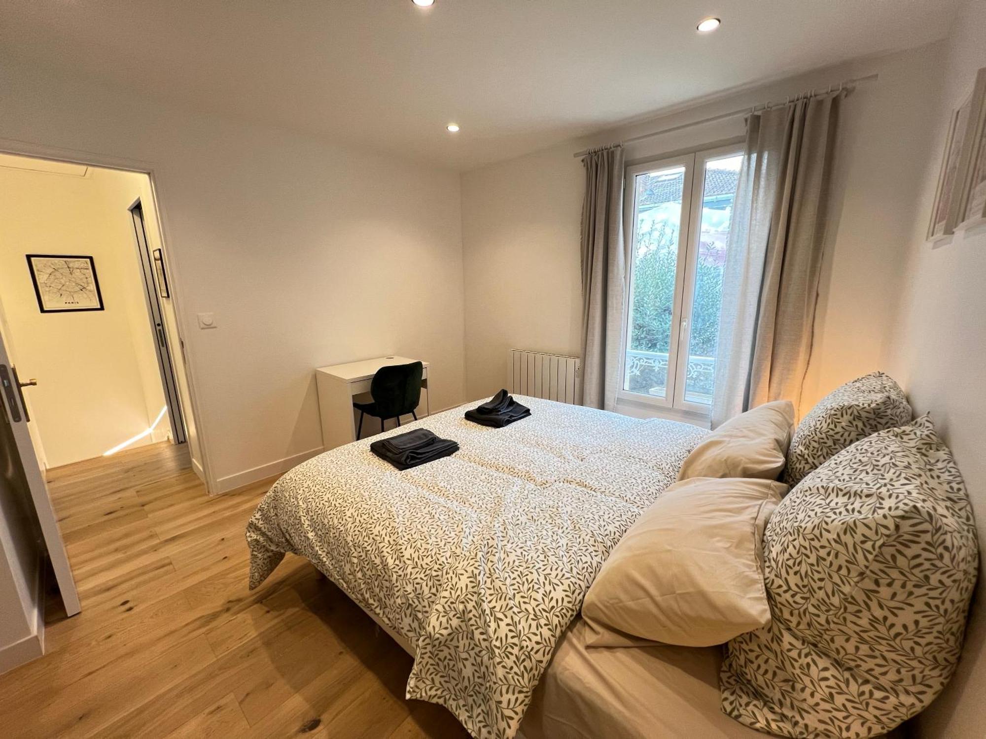 Charming House 2Br, 100M To Rer B Laplace Station Аркёй Экстерьер фото